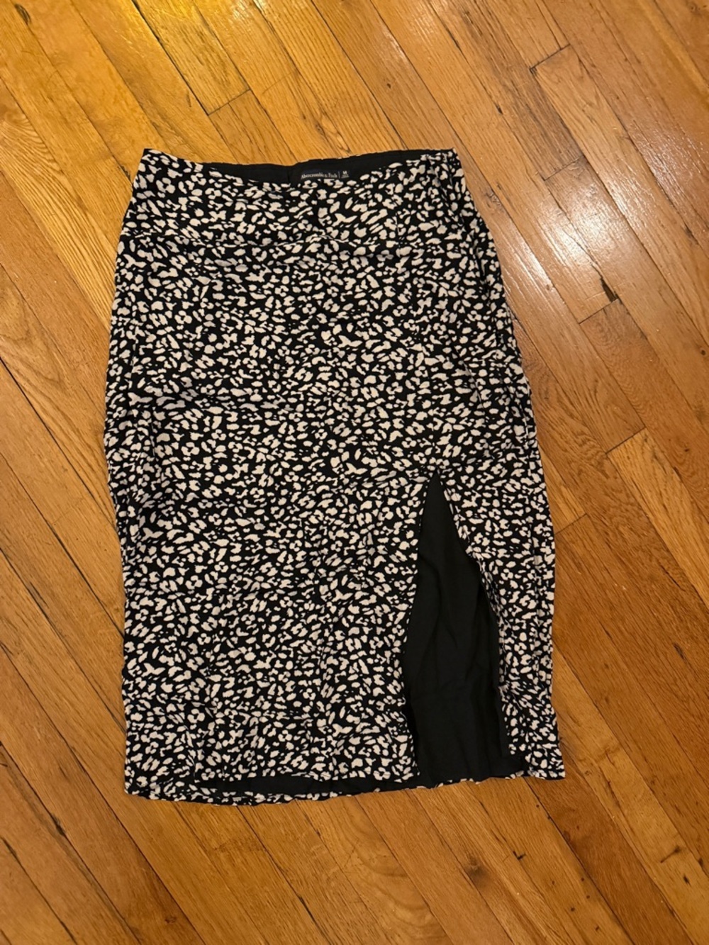 Abercrombie & Fitch Dark Navy and White Printed Pencil Skirt with Front Slit